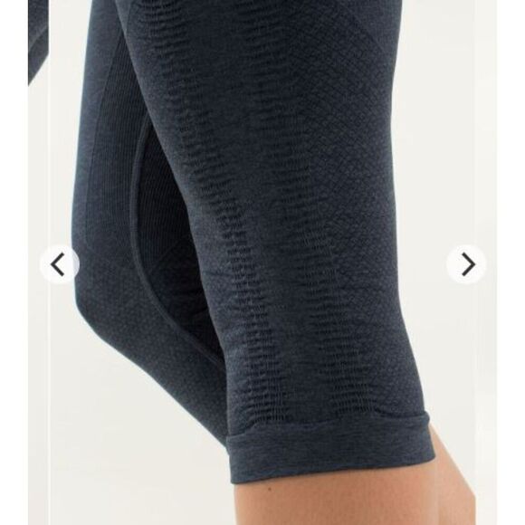 Lululemon In The Flow Crop II Heathered Inkwell 8 - Picture 3 of 11